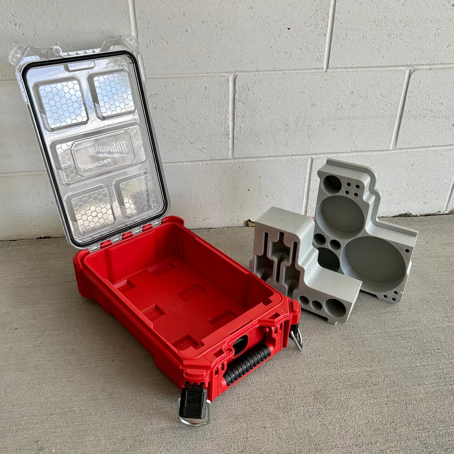 Jonah Pope Design 3d Printed Insert Designed For Lexon Hole Saw bits and Milwaukee Packout Organizer